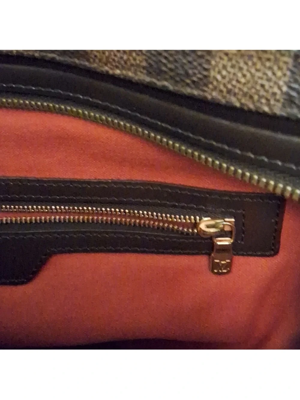 Louis Vuitton Damier Ebene Chelsea Bag